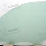 RH FRONT DOOR GLASS GRN